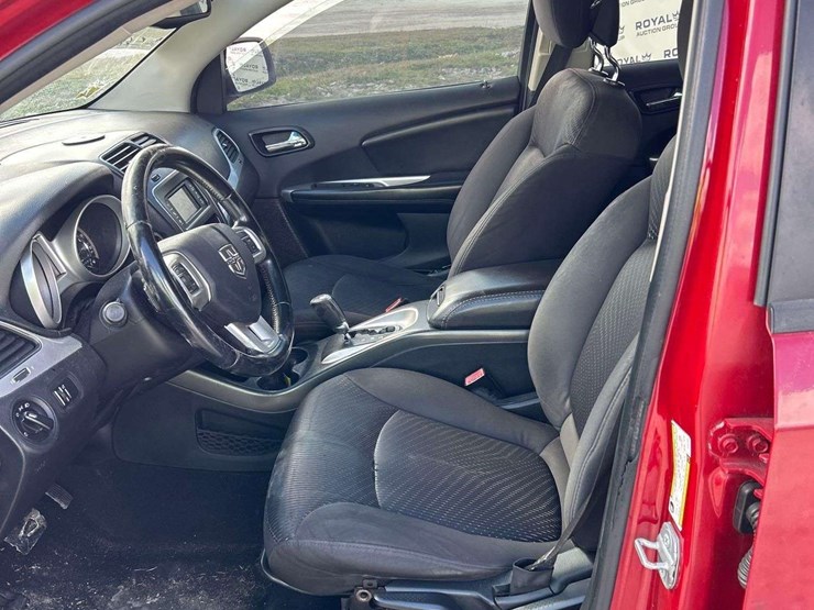 2014-dodge-journey-image-12