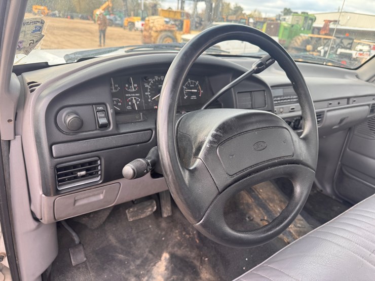 1997-ford-f450-image-15