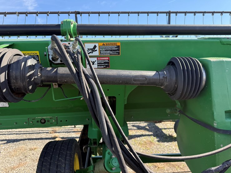 john-deere-630d-image-40