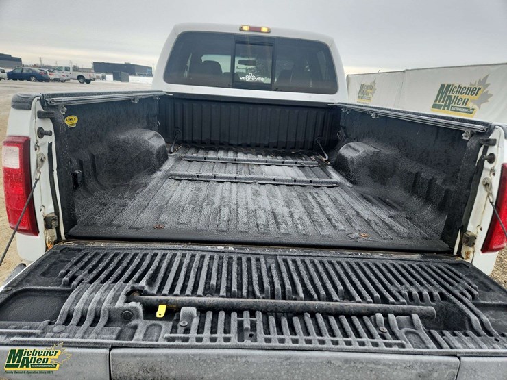 2010-ford-f250-image-16