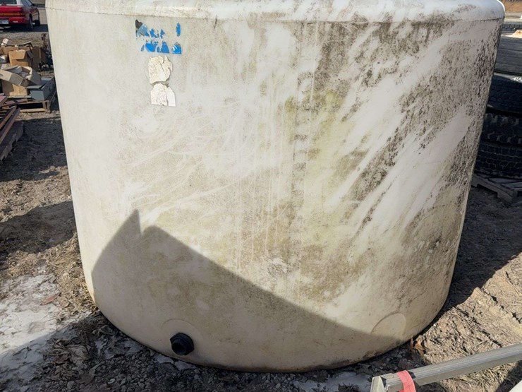 1300-gallon-poly-tank,-no-lid-image-2