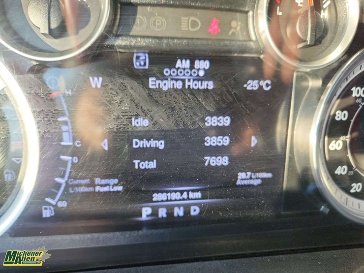 2016-dodge-2500-image-26