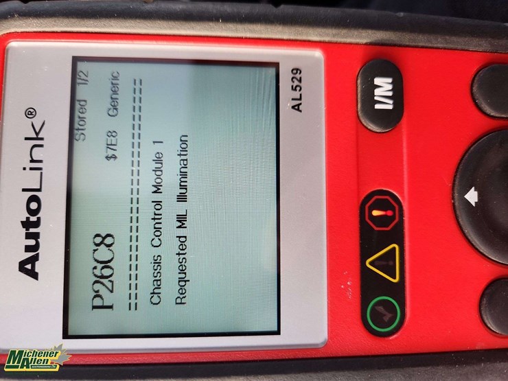 2015-cadillac-escalade-image-32