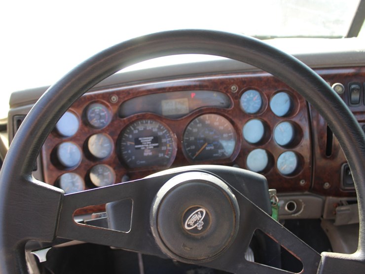 2007-mack-ch613-image-12