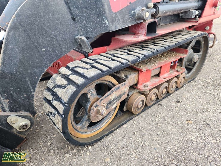 2019-toro-dingo-tx427-image-12