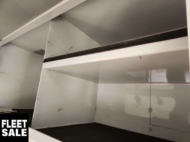 2005-ford-f550-image-33