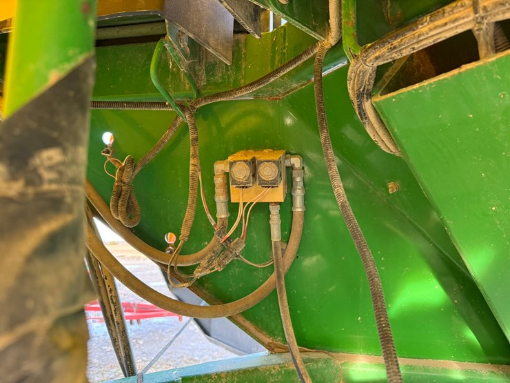 john-deere-1890-image-69