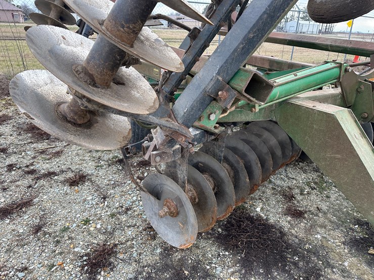 john-deere-630-image-43