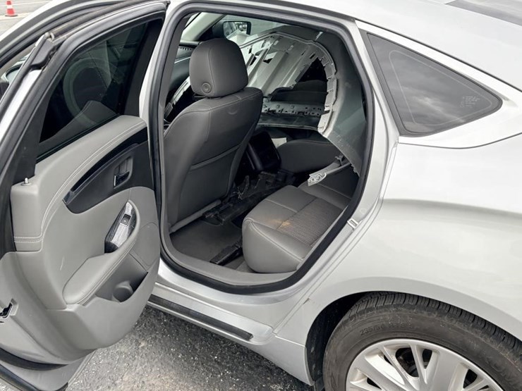 2019-chevrolet-impala-sedan-image-11