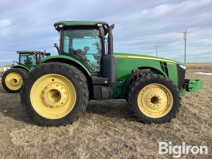 2012-john-deere-8335r-image-4