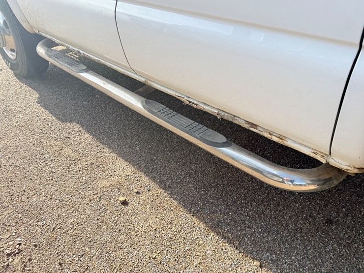 2006-gmc-3500-image-11