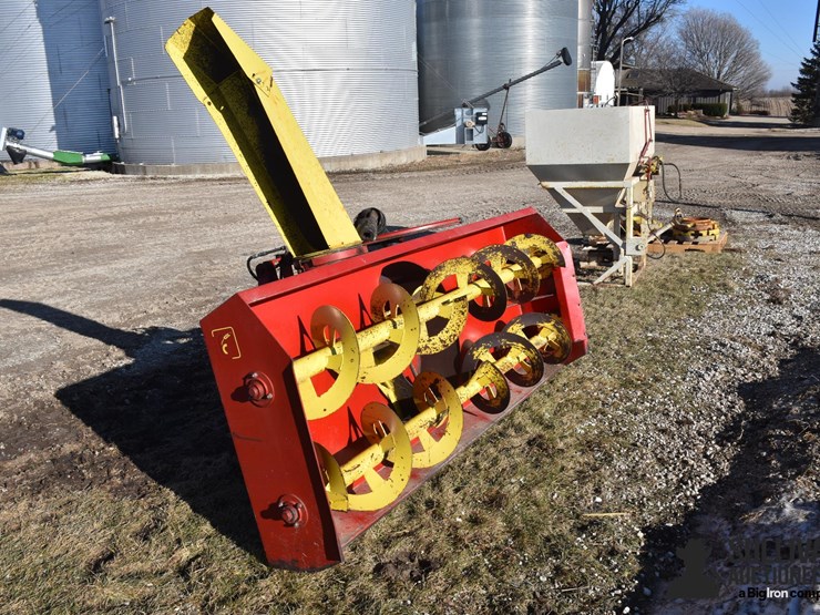 farm-king-960sb-snow-blower-image-9