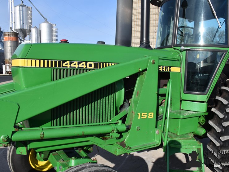 1981-john-deere-4440-image-12