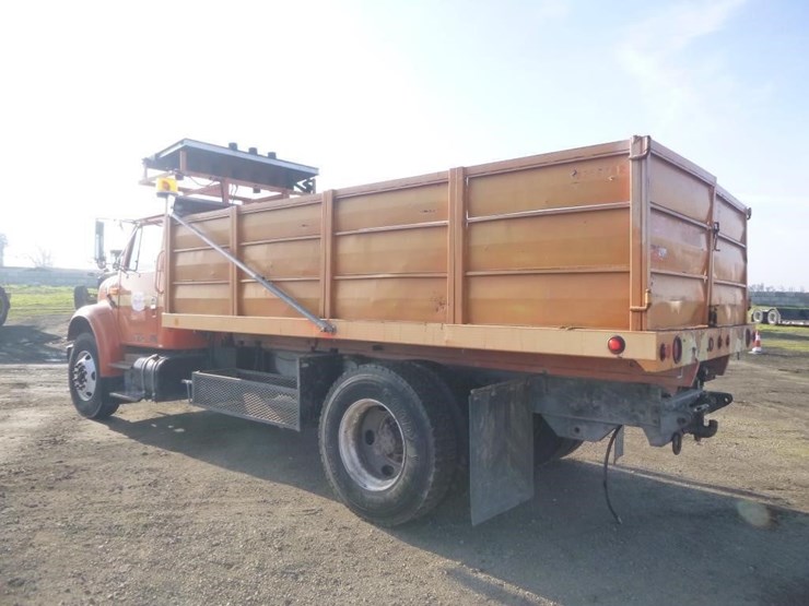 2001-international-4900-image-4