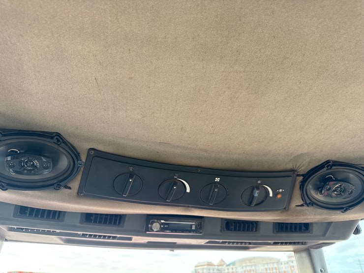 case-ih-7140-image-22