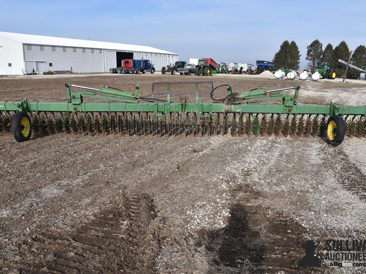 john-deere-400-image-4