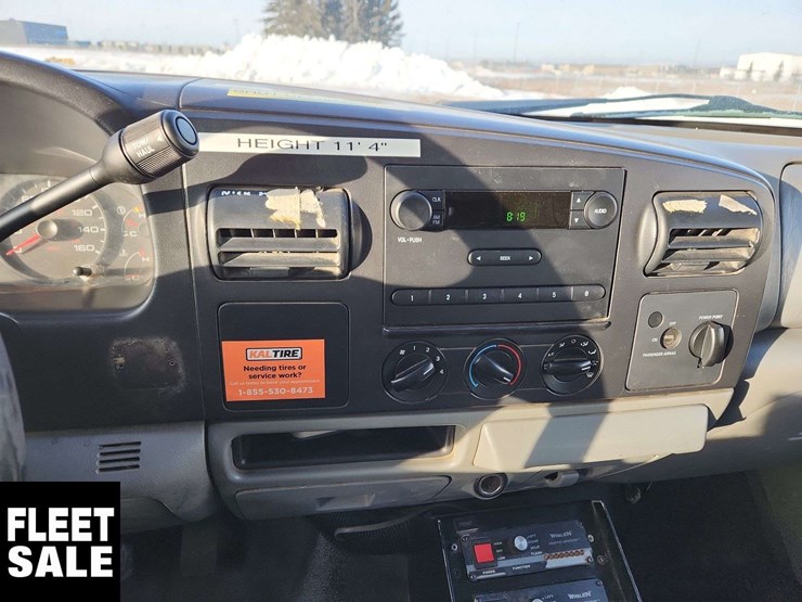 2005-ford-f550-image-19