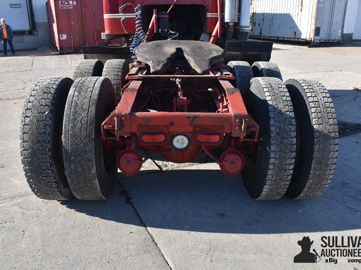 1979-international-c0f4070b-transstar-ii-t/a-cabover-truck-tractor-image-9
