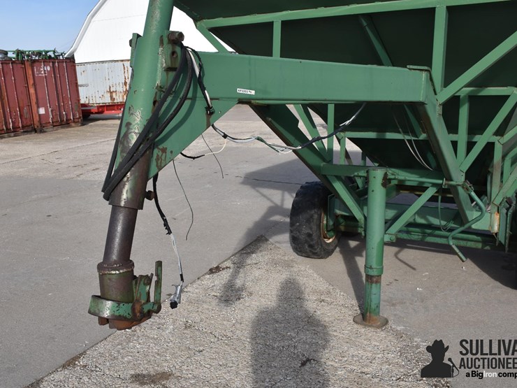 grasshopper-gooseneck-t/a-gravity-wagon-image-9