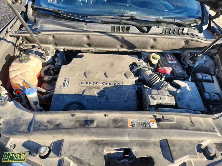 2016-lincoln-mkx-image-29