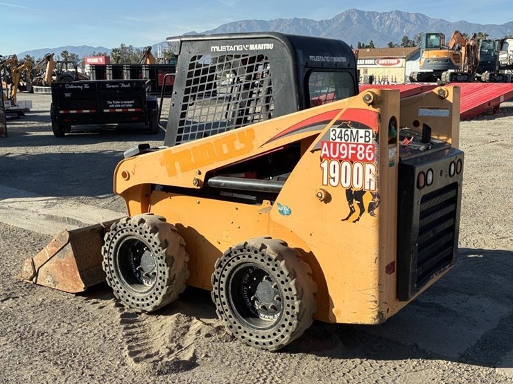 2019-manitou-1900r-image-4