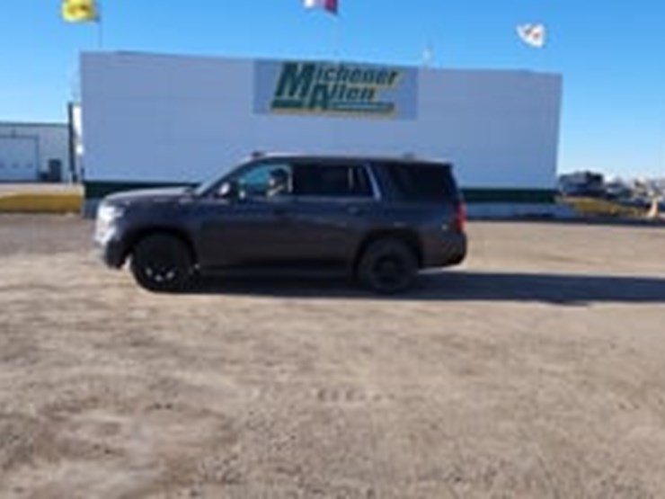 2016-chevrolet-tahoe-image-5