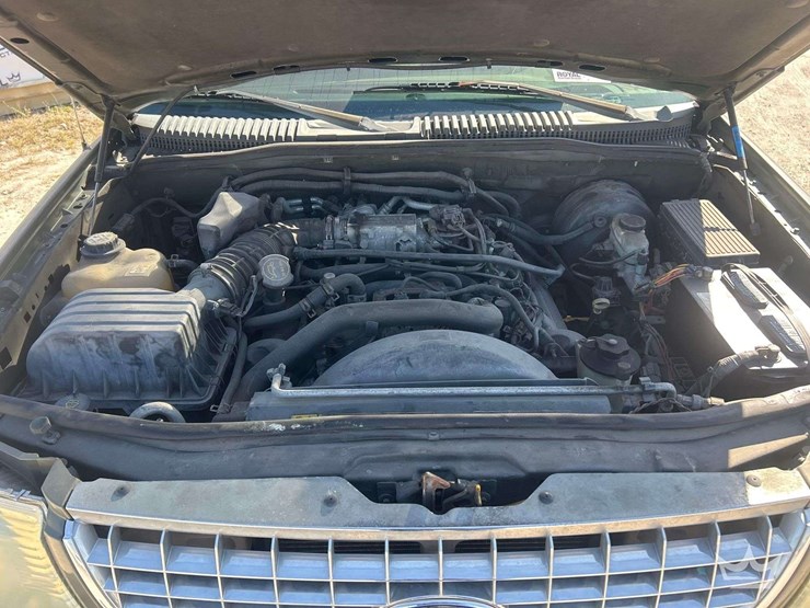 2004-ford-explorer-image-7