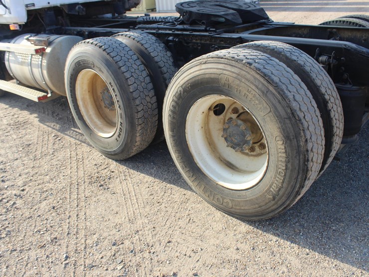 2007-mack-ch613-image-11