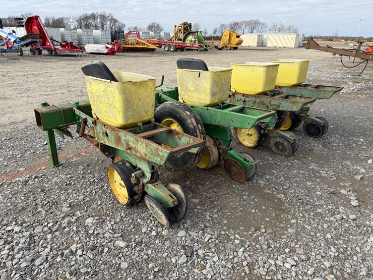 12-john-deere-12-image-4