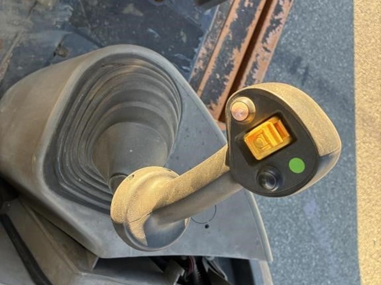 2016-case-570n-ep-image-19