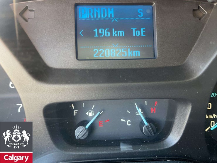 2016-ford-transit-image-23