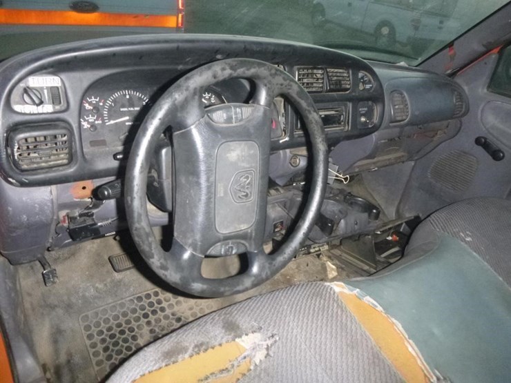 2001-dodge-ram-2500-image-7