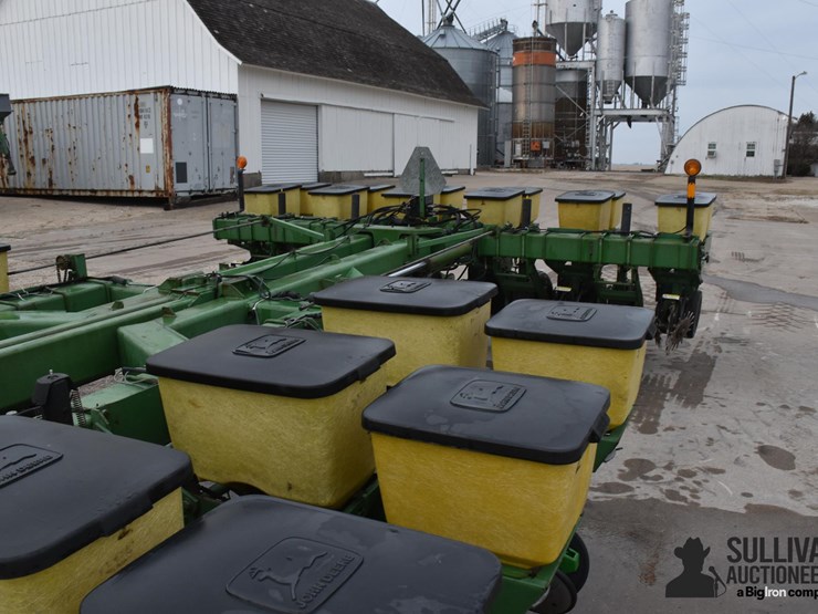 john-deere-7000-image-18