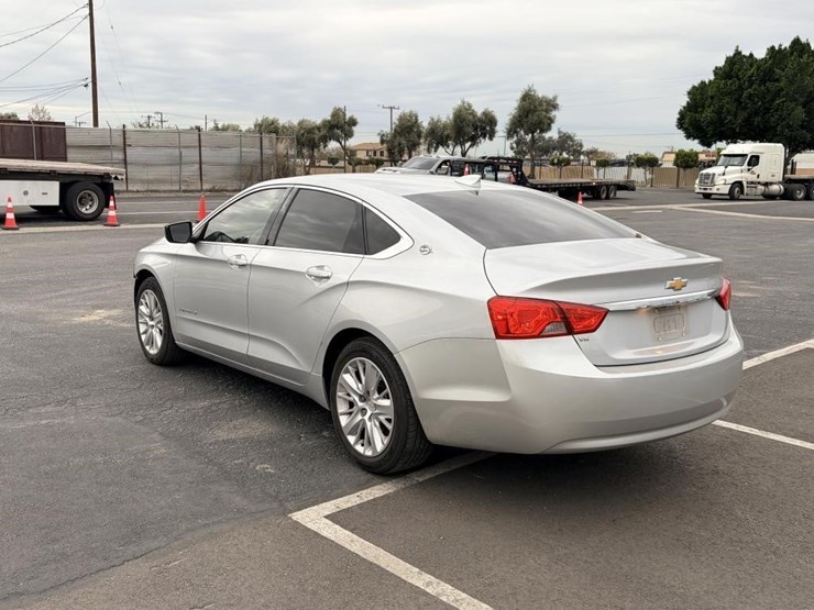 2019-chevrolet-impala-sedan-image-4
