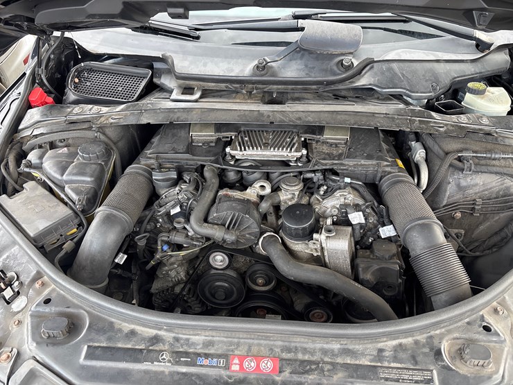 #30147-•-2011-mercedes-benz-r350-image-15