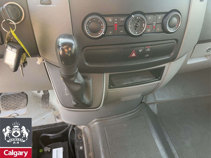 2012-mercedes-benz-sprinter-2500-image-20