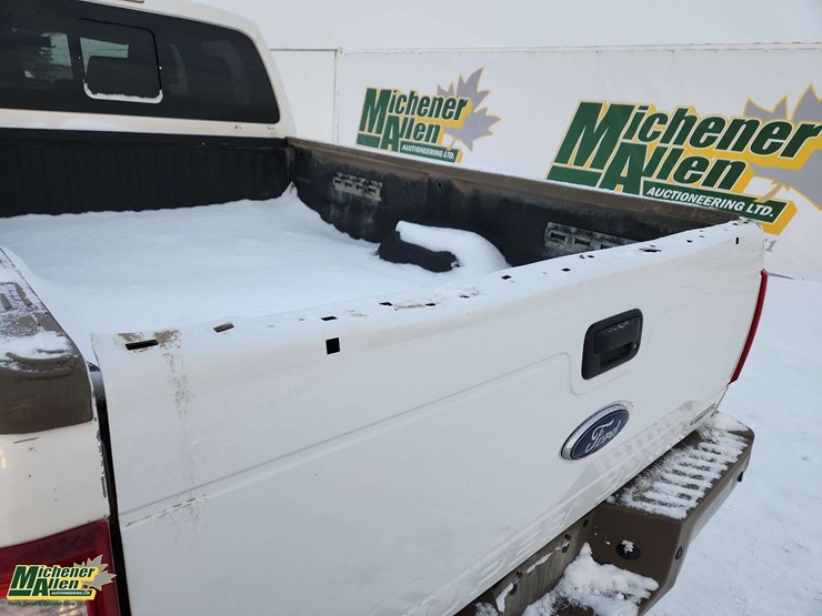 2014-ford-f350-sd-image-36