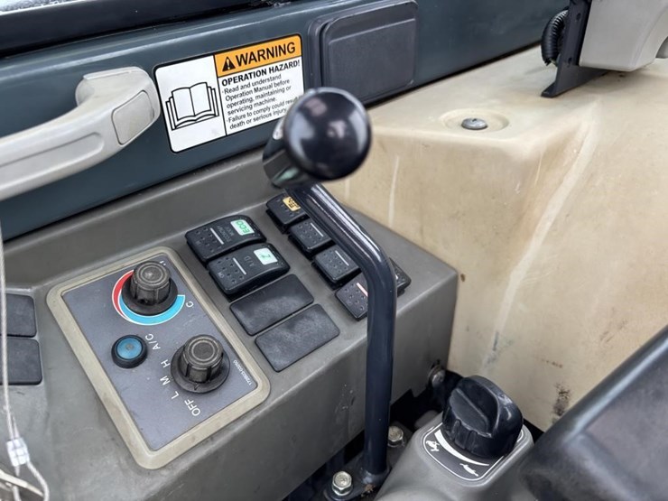 2016-mustang-800z-image-35