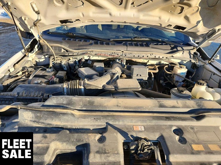 2021-ford-f350-image-28