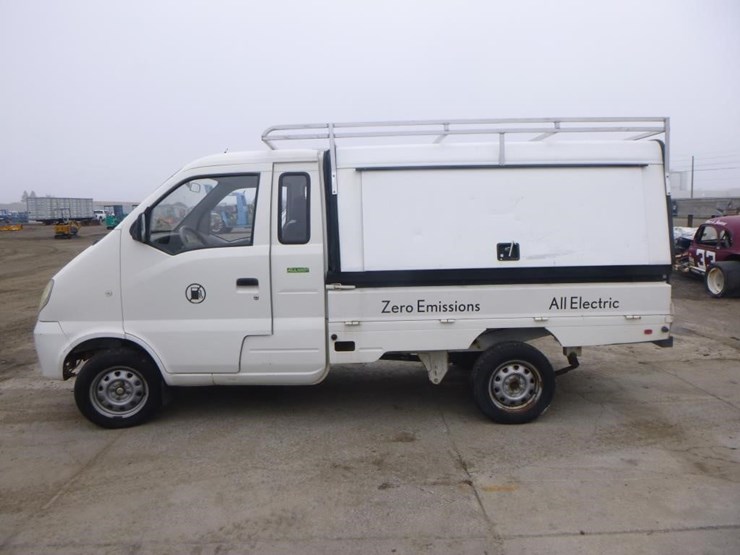 2009-miles-zx40st-image-5