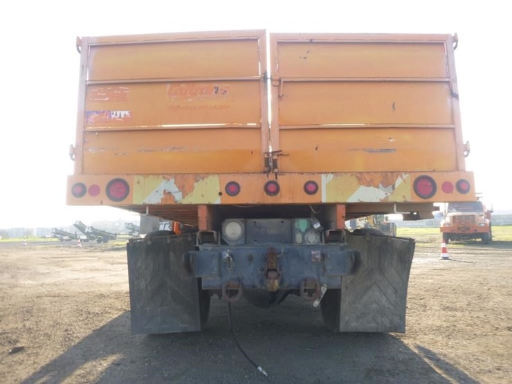 2001-international-4900-image-22