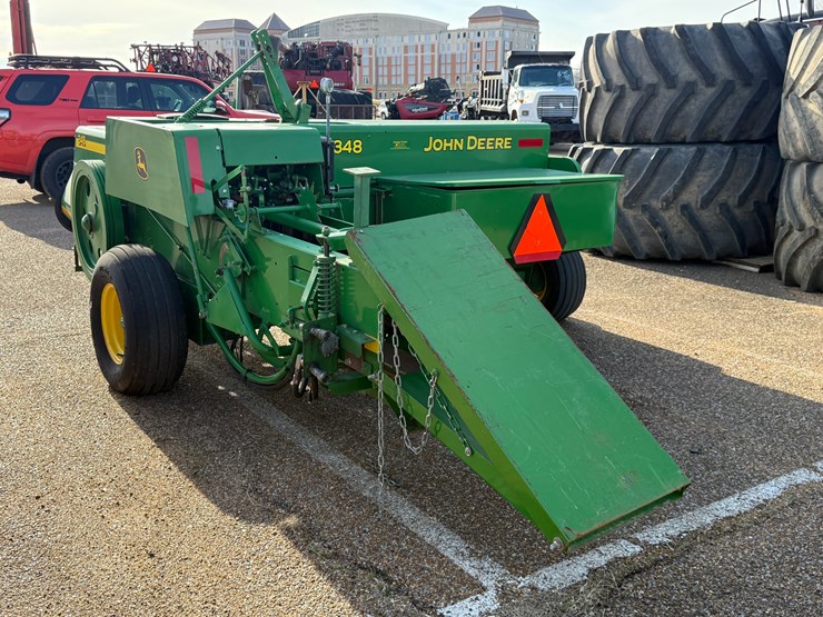 john-deere-348-image-5