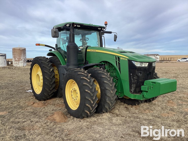 2015-john-deere-8320r-image-3