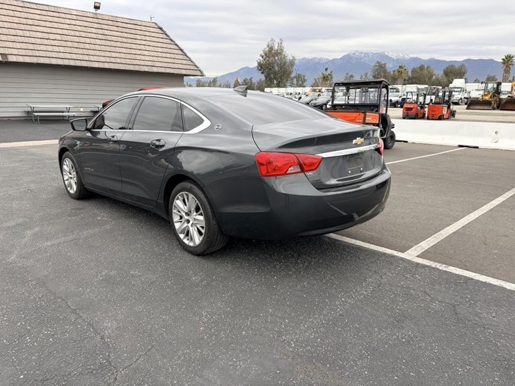 2019-chevrolet-impala-sedan-image-4