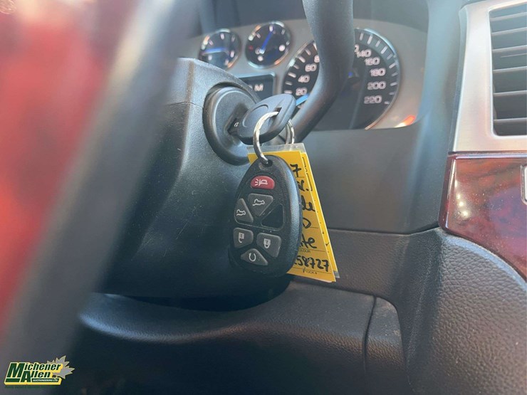 2007-cadillac-escalade-image-29