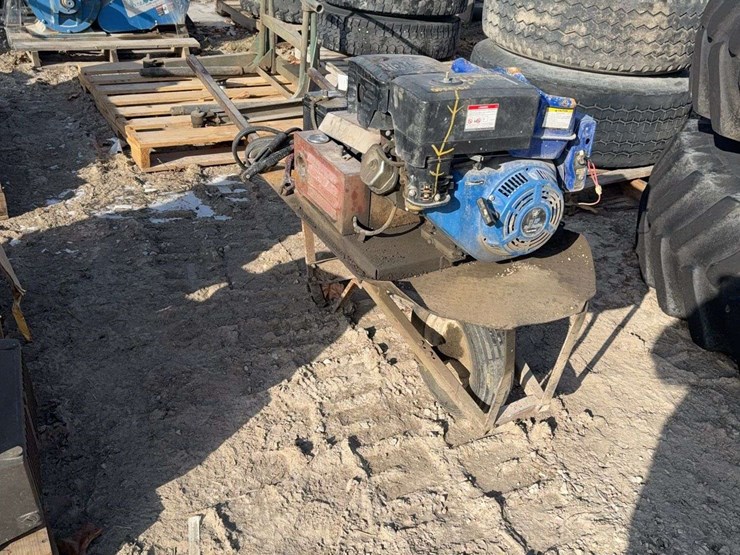 portable-gas-engine-with-jumper-cables-image-1