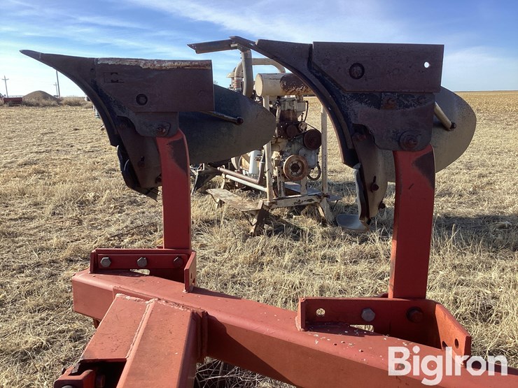 1994-case-165mbpl-moldboard-plow-image-14