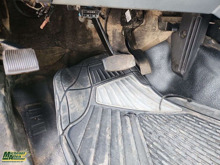 2015-ford-f350-image-24