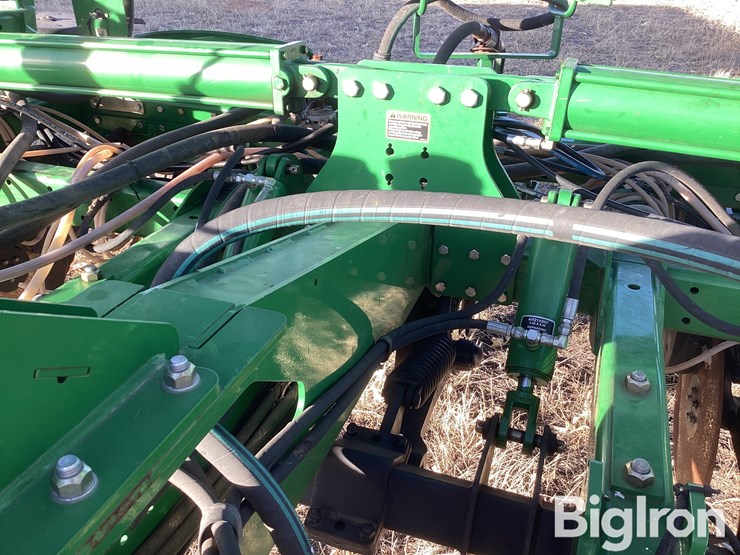 2013-john-deere-2510h-image-14