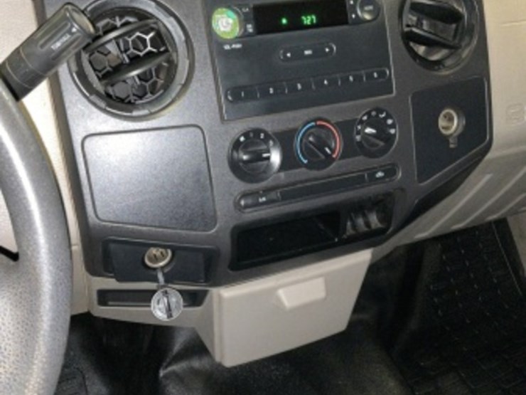 2009-ford-f250-image-21